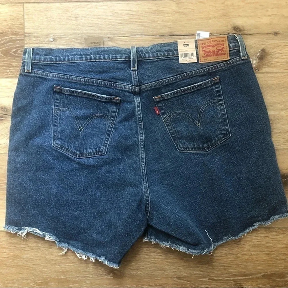 Levi's Salsa Mood Cut-Off Hem 501 Denim Shorts Medium Wash Size 18 & 22 NWT - Picture 6 of 7